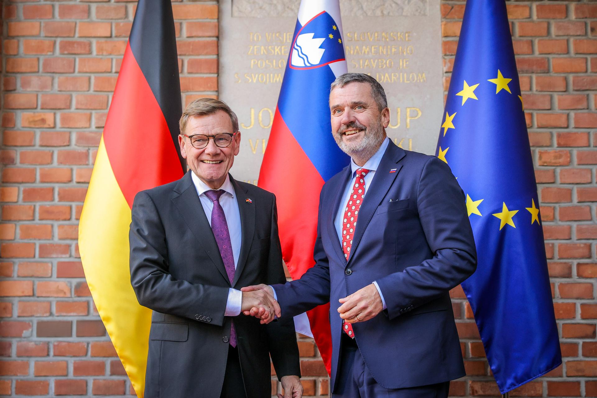 Kajzer in Wadephul za tesnejše slovensko-nemško partnerstvo