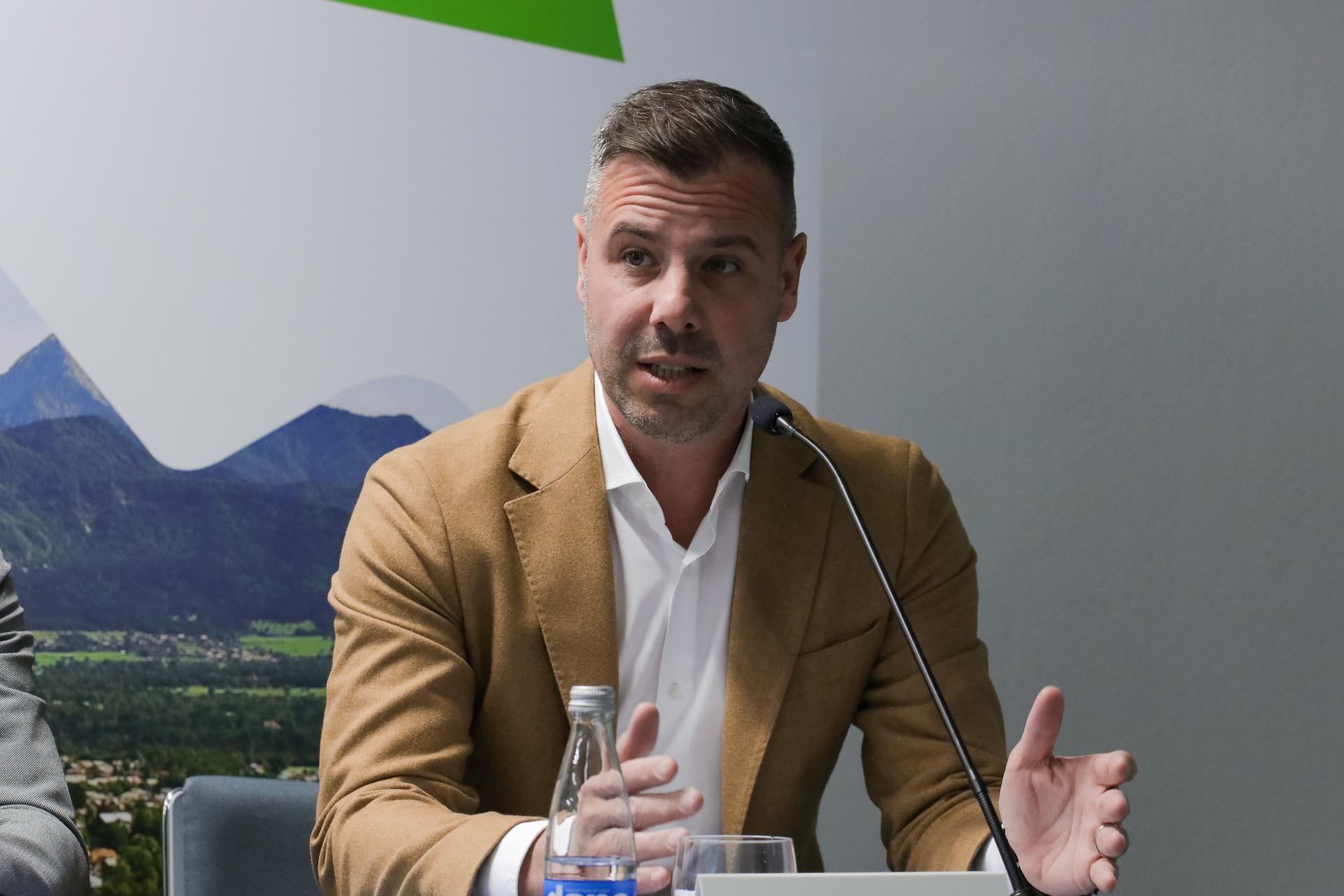 Tim Farčnik izvoljen za predsednika Mednarodne biatlonske zveze