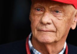 Umrl je legendarni Niki Lauda