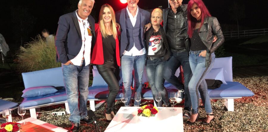 Spet lahko uživate ob naših pevcih in priredbah