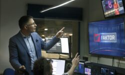 V Faktorju o epidemičnih ukrepih in ceni svobode govora