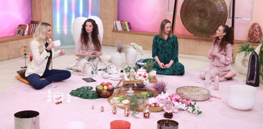 Klepet ob kavi ta teden pomaga pri hujšanju, lepoti, knjigah …