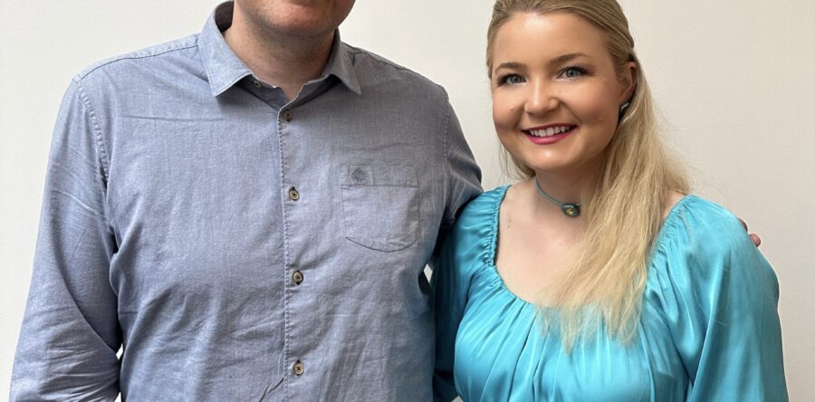 Pop zbor v današnji oddaji Top 4